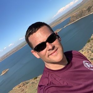 Meet your Posher, Cory